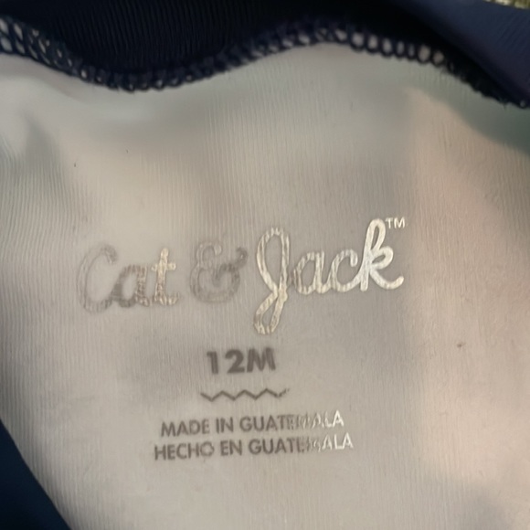 🦖Long sleeve rash guard 12M - Picture 2 of 3